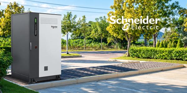 BESS, accumulo per aziende e ricarica DC: Schneider Boost Pro e StarCharge Fast